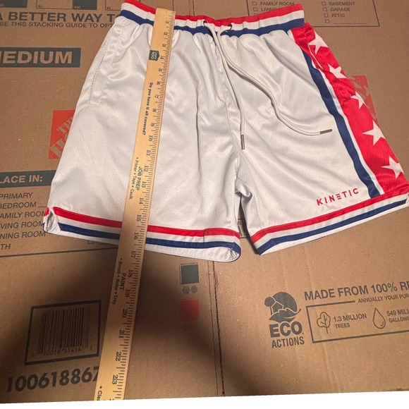 KINETIC Men's Basketball Shorts White Red Blue Stars Size Medium - Picture 3 of 10
